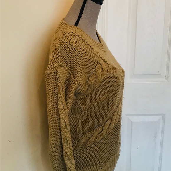 Knitted Sweater - Picture 2 of 3
